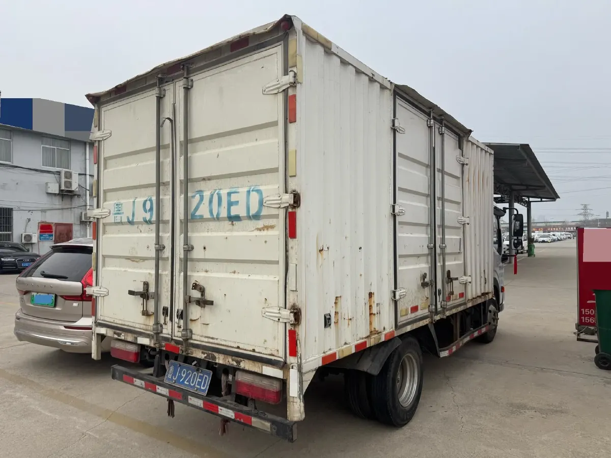 2008 Landwind X6 2.5T 143HP L4 5MT,autocango,china used car exporter,china ev exporter,chinese used car exporter,chinese used ev exporter