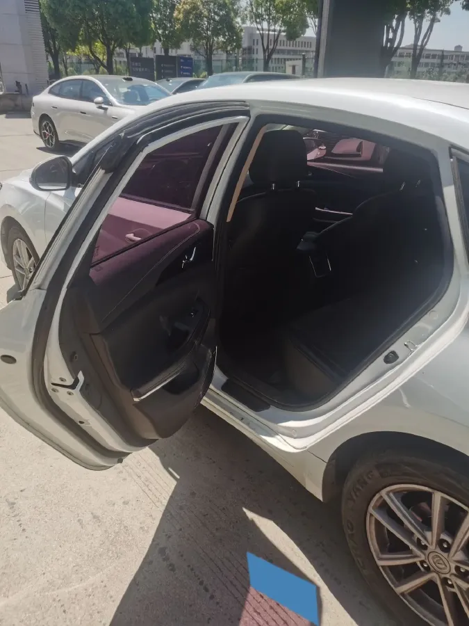 2018 FAW Senia R7 1.5T 150HP L4 5MT,autocango,china used car exporter,china ev exporter,chinese used car exporter,chinese used ev exporter