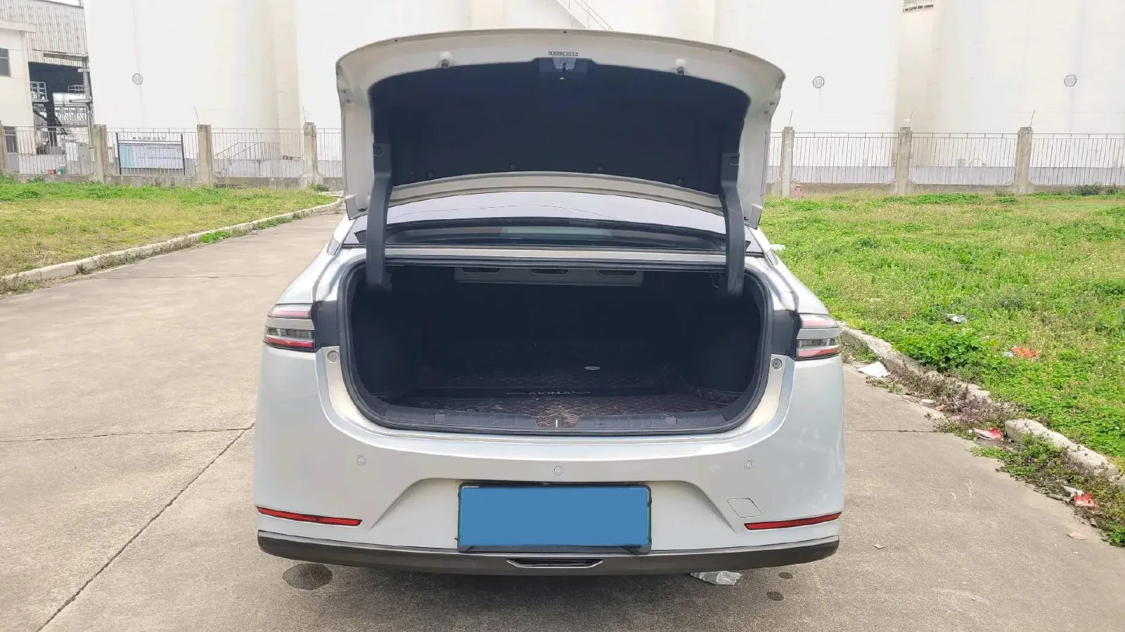 2022 ChangAn Oshan Z6 1.5T 170HP L4 6TCT PHEV 28.4KWH,autocango,china used car exporter,china ev exporter,chinese used car exporter,chinese used ev exporter