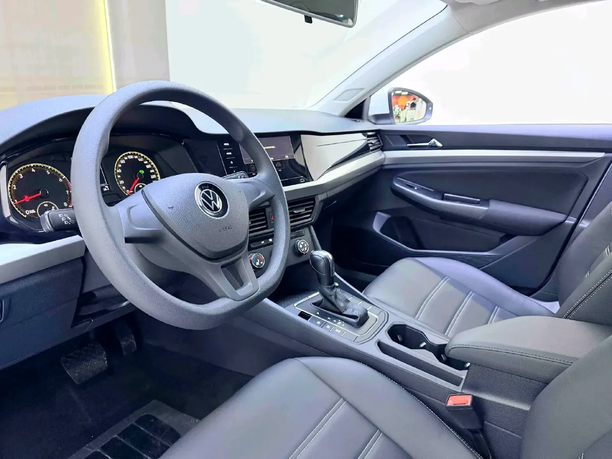 2021 Volkswagen Bora 1.5L 113HP L4 6AT,autocango,china used car exporter,china ev exporter,chinese used car exporter,chinese used ev exporter