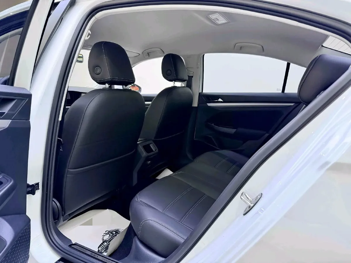 2021 Volkswagen Bora 1.5L 113HP L4 6AT,autocango,china used car exporter,china ev exporter,chinese used car exporter,chinese used ev exporter