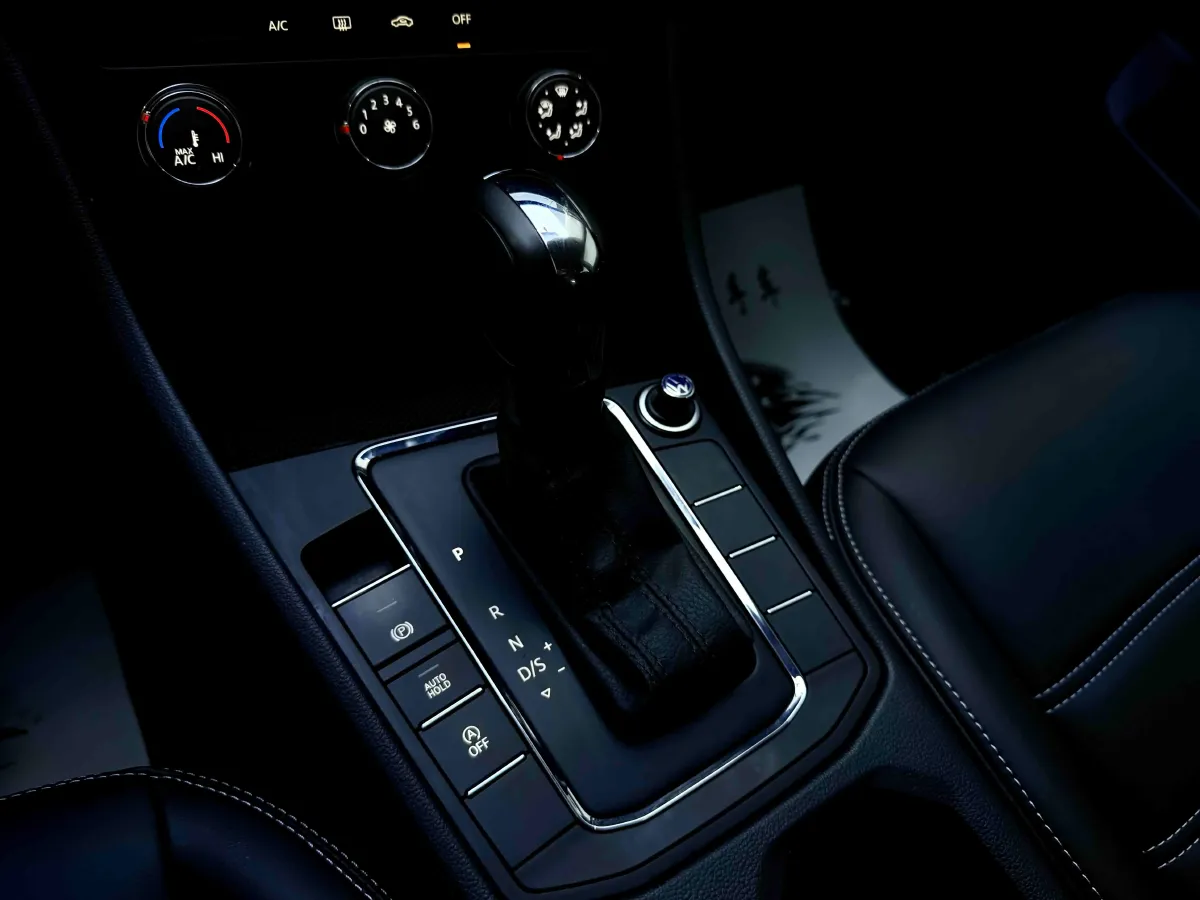 2021 Volkswagen Bora 1.5L 113HP L4 6AT,autocango,china used car exporter,china ev exporter,chinese used car exporter,chinese used ev exporter