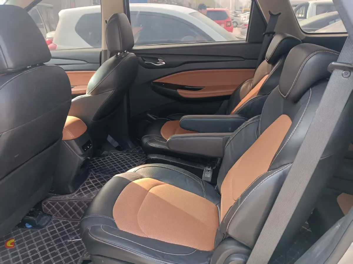 2018 WuLing HongGuang S3 1.5L 112HP L4 6MT,autocango,china used car exporter,china ev exporter,chinese used car exporter,chinese used ev exporter