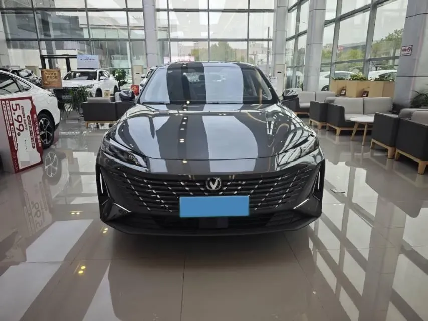 2025 ChangAn EadoPHEV 1.5L 98HP L4 E-CVT PHEV,autocango,china used car exporter,china ev exporter,chinese used car exporter,chinese used ev exporter