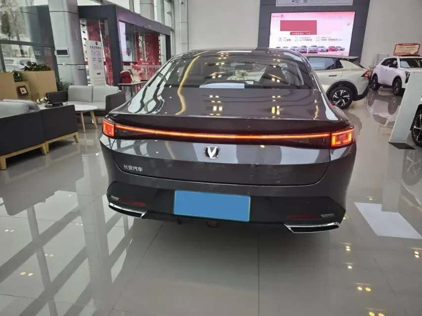 2025 ChangAn EadoPHEV 1.5L 98HP L4 E-CVT PHEV,autocango,china used car exporter,china ev exporter,chinese used car exporter,chinese used ev exporter