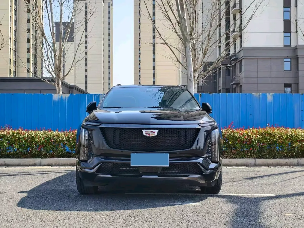 2025 Cadillac XT5 2.0T 237HP L4 9AT,autocango,china used car exporter,china ev exporter,chinese used car exporter,chinese used ev exporter