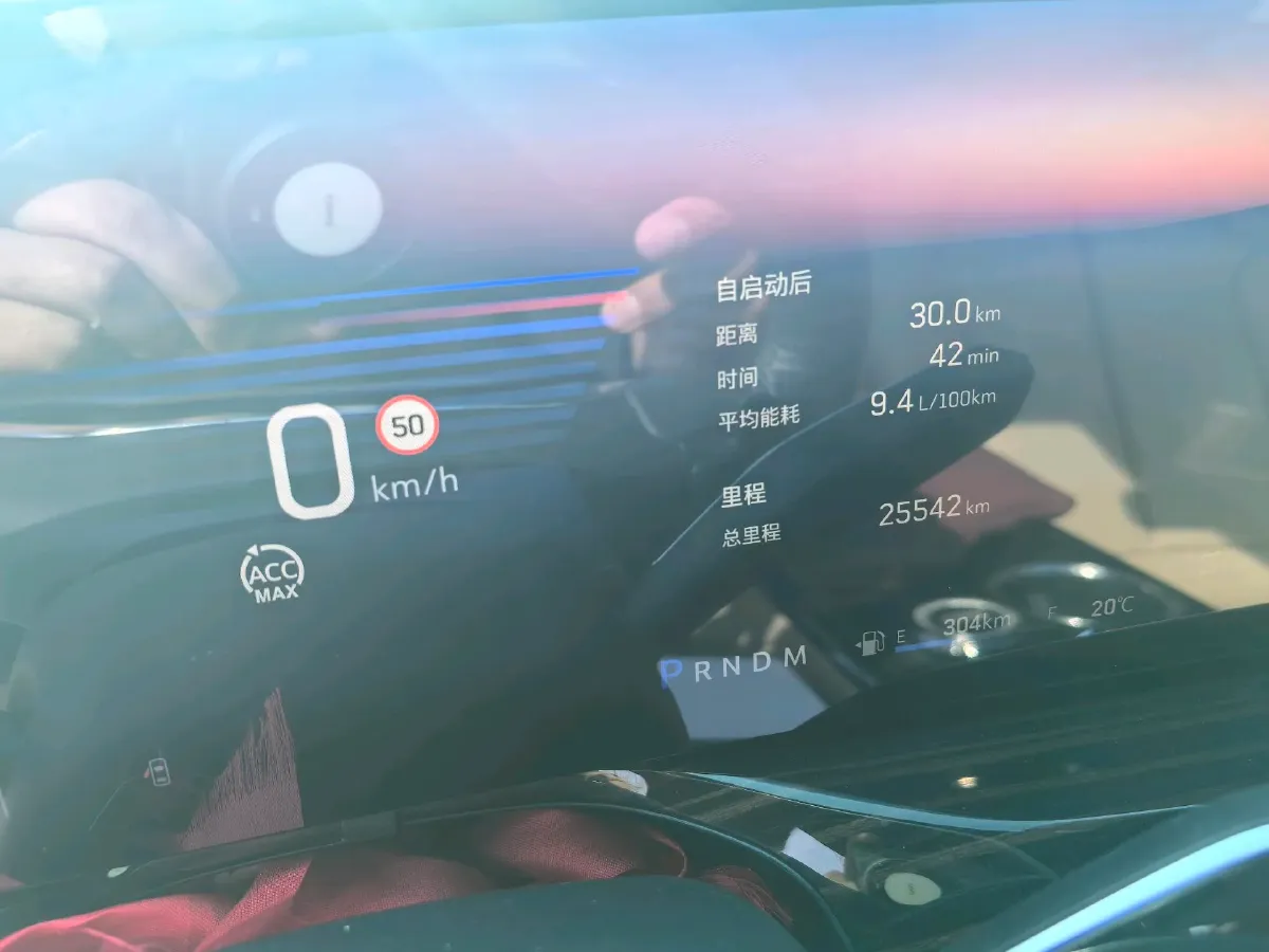 2025 Cadillac XT5 2.0T 237HP L4 9AT,autocango,china used car exporter,china ev exporter,chinese used car exporter,chinese used ev exporter