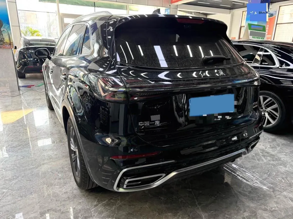 2023 HongQi HS5 2.0T 252HP L4 8AT,autocango,china used car exporter,china ev exporter,chinese used car exporter,chinese used ev exporter
