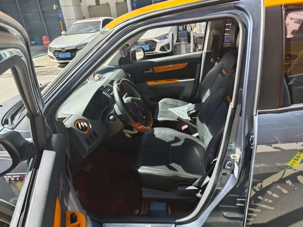 2015 Suzuki Swift 1.5L 103HP L4 4AT,autocango,china used car exporter,china ev exporter,chinese used car exporter,chinese used ev exporter