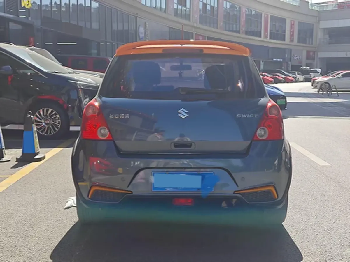 2015 Suzuki Swift 1.5L 103HP L4 4AT,autocango,china used car exporter,china ev exporter,chinese used car exporter,chinese used ev exporter