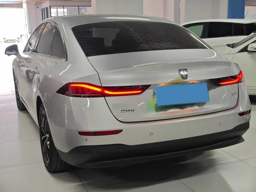 2025 Roewe D7 1.5L 112HP L4 1DHT PHEV 19.7KWH,autocango,china used car exporter,china ev exporter,chinese used car exporter,chinese used ev exporter