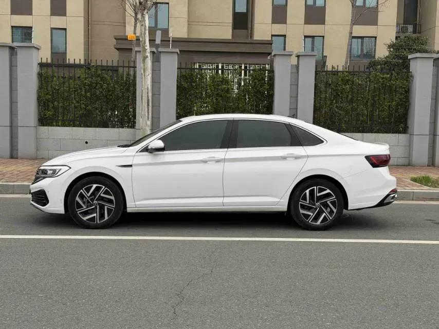 2023 Volkswagen Sagitar 1.5T 160HP L4 7DCT,autocango,china used car exporter,china ev exporter,chinese used car exporter,chinese used ev exporter