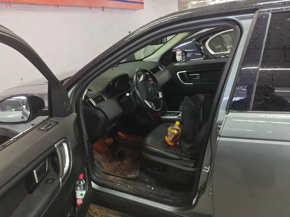 2019 Land Rover Discovery Sport 2.0T 241HP L4 9AT,autocango,china used car exporter,china ev exporter,chinese used car exporter,chinese used ev exporter