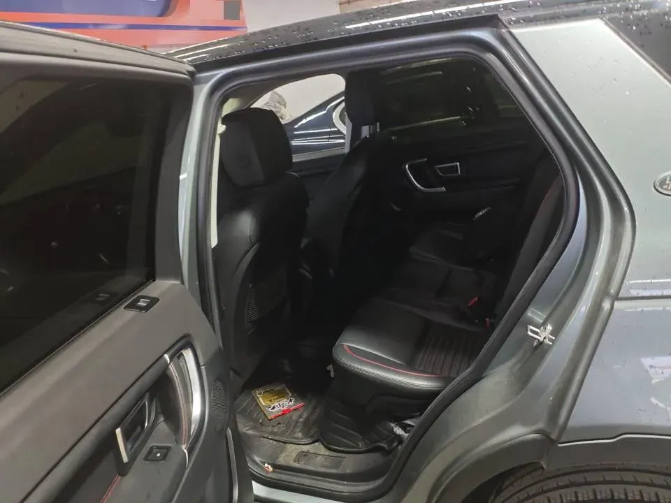 2019 Land Rover Discovery Sport 2.0T 241HP L4 9AT,autocango,china used car exporter,china ev exporter,chinese used car exporter,chinese used ev exporter