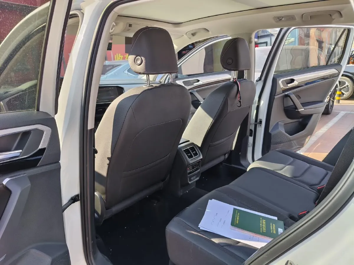 2021 Volkswagen Tayron 1.4T 150HP L4 7DCT,autocango,china used car exporter,china ev exporter,chinese used car exporter,chinese used ev exporter