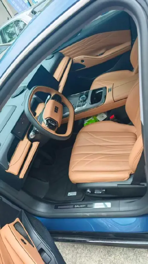 2025 Geely Galaxy Starshine 8 1.5T 163HP L4 3DHT PHEV 27.69KWH,autocango,china used car exporter,china ev exporter,chinese used car exporter,chinese used ev exporter