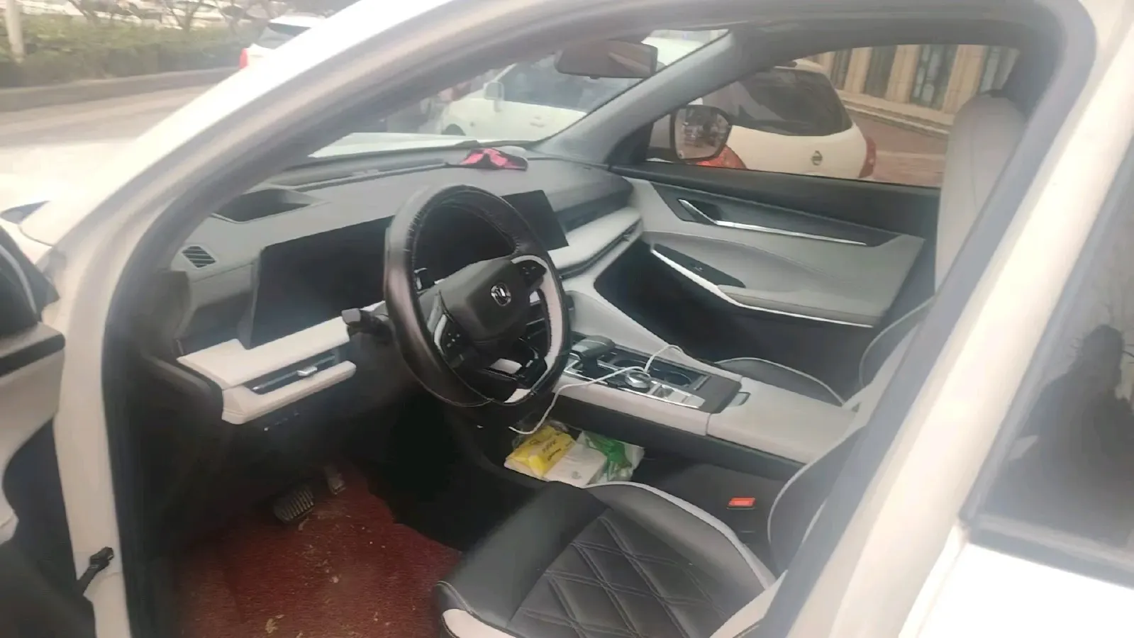 2023 ChangAn CS75 Plus 1.5T 188HP L4 8AT,autocango,china used car exporter,china ev exporter,chinese used car exporter,chinese used ev exporter