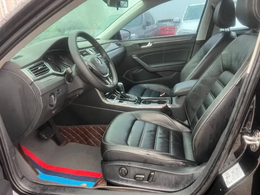 2017 Volkswagen Passat 1.8T 180HP L4 7DCT,autocango,china used car exporter,china ev exporter,chinese used car exporter,chinese used ev exporter