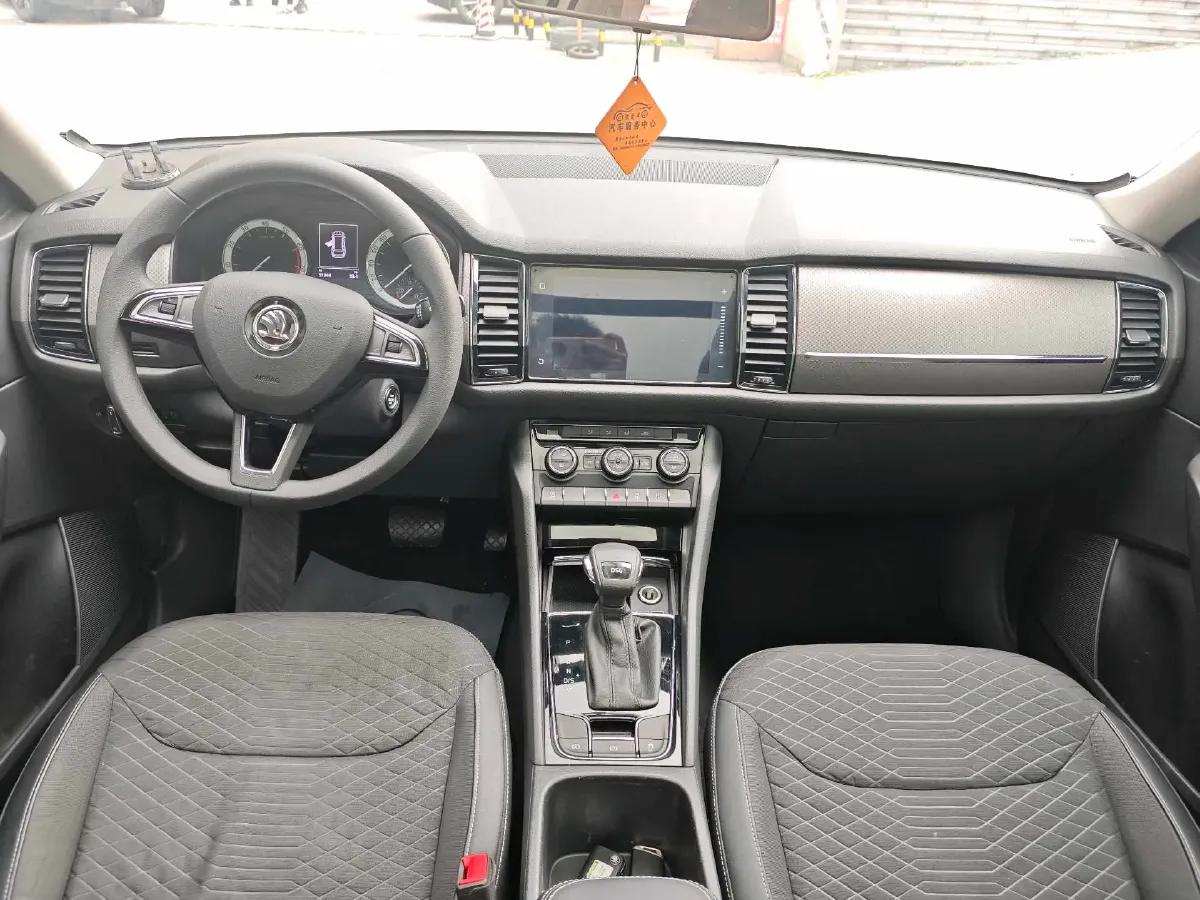 2018 Skoda Kodiak 2.0T 186HP L4 7DCT,autocango,china used car exporter,china ev exporter,chinese used car exporter,chinese used ev exporter