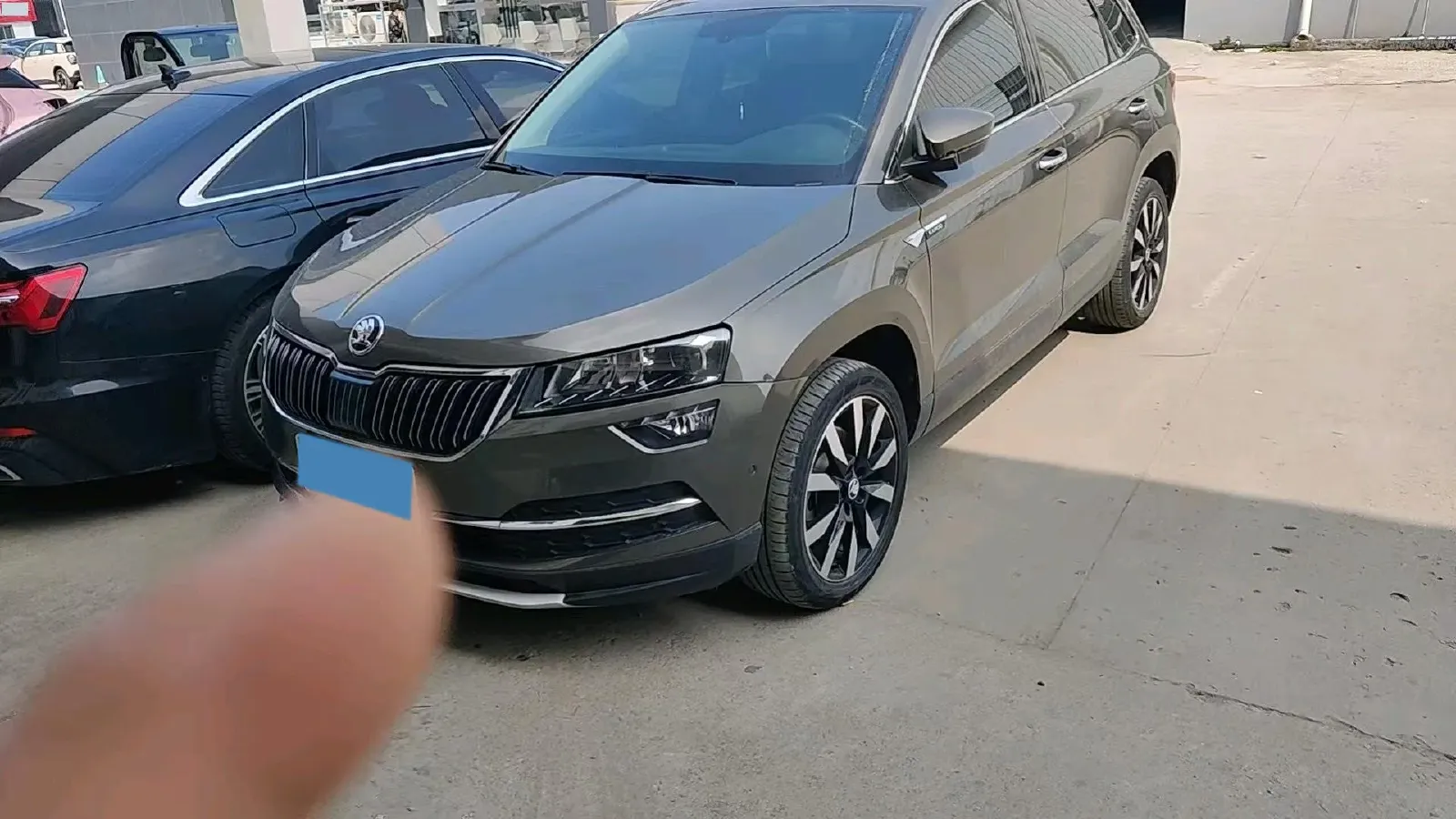 2022 Skoda Karoq 1.4T 150HP L4 7DCT,autocango,china used car exporter,china ev exporter,chinese used car exporter,chinese used ev exporter