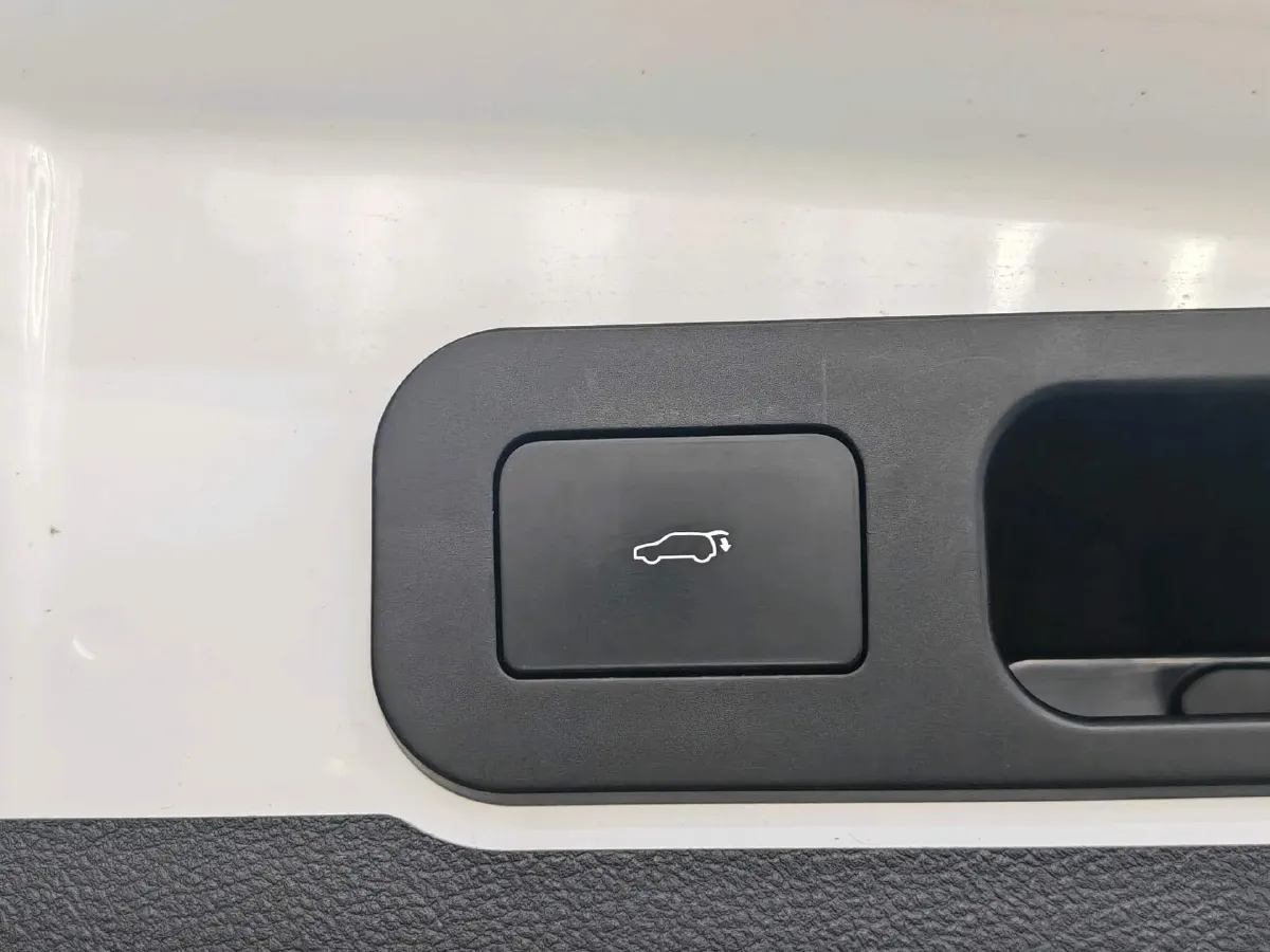 2019 BMW 2 Series Wagon 1.5T 136HP L3 6AT,autocango,china used car exporter,china ev exporter,chinese used car exporter,chinese used ev exporter