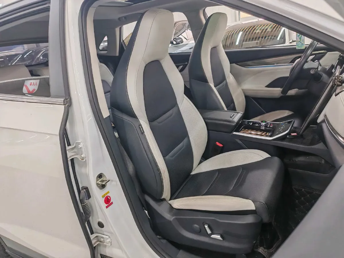 2019 BMW 2 Series Wagon 1.5T 136HP L3 6AT,autocango,china used car exporter,china ev exporter,chinese used car exporter,chinese used ev exporter