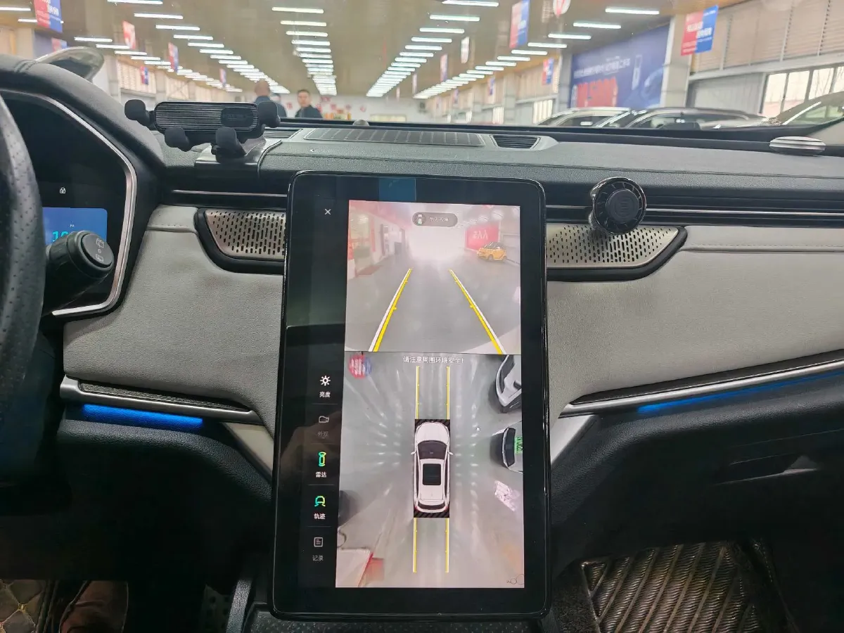 2019 BMW 2 Series Wagon 1.5T 136HP L3 6AT,autocango,china used car exporter,china ev exporter,chinese used car exporter,chinese used ev exporter