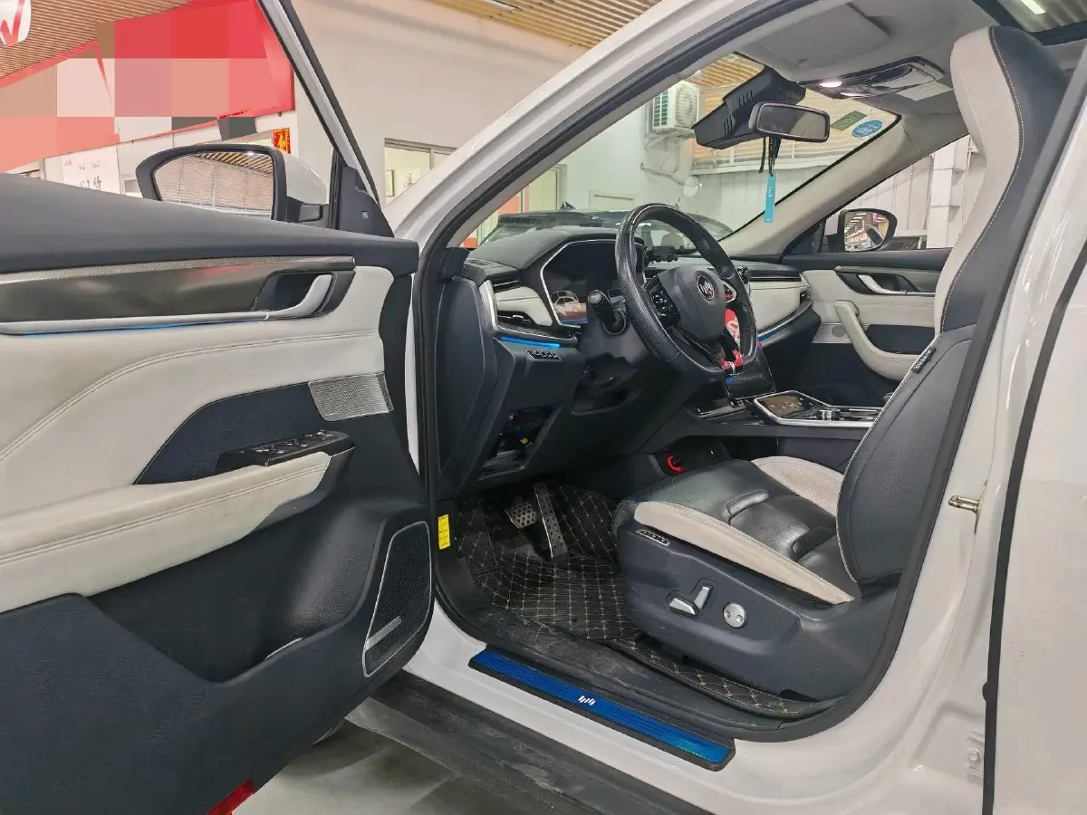 2019 BMW 2 Series Wagon 1.5T 136HP L3 6AT,autocango,china used car exporter,china ev exporter,chinese used car exporter,chinese used ev exporter