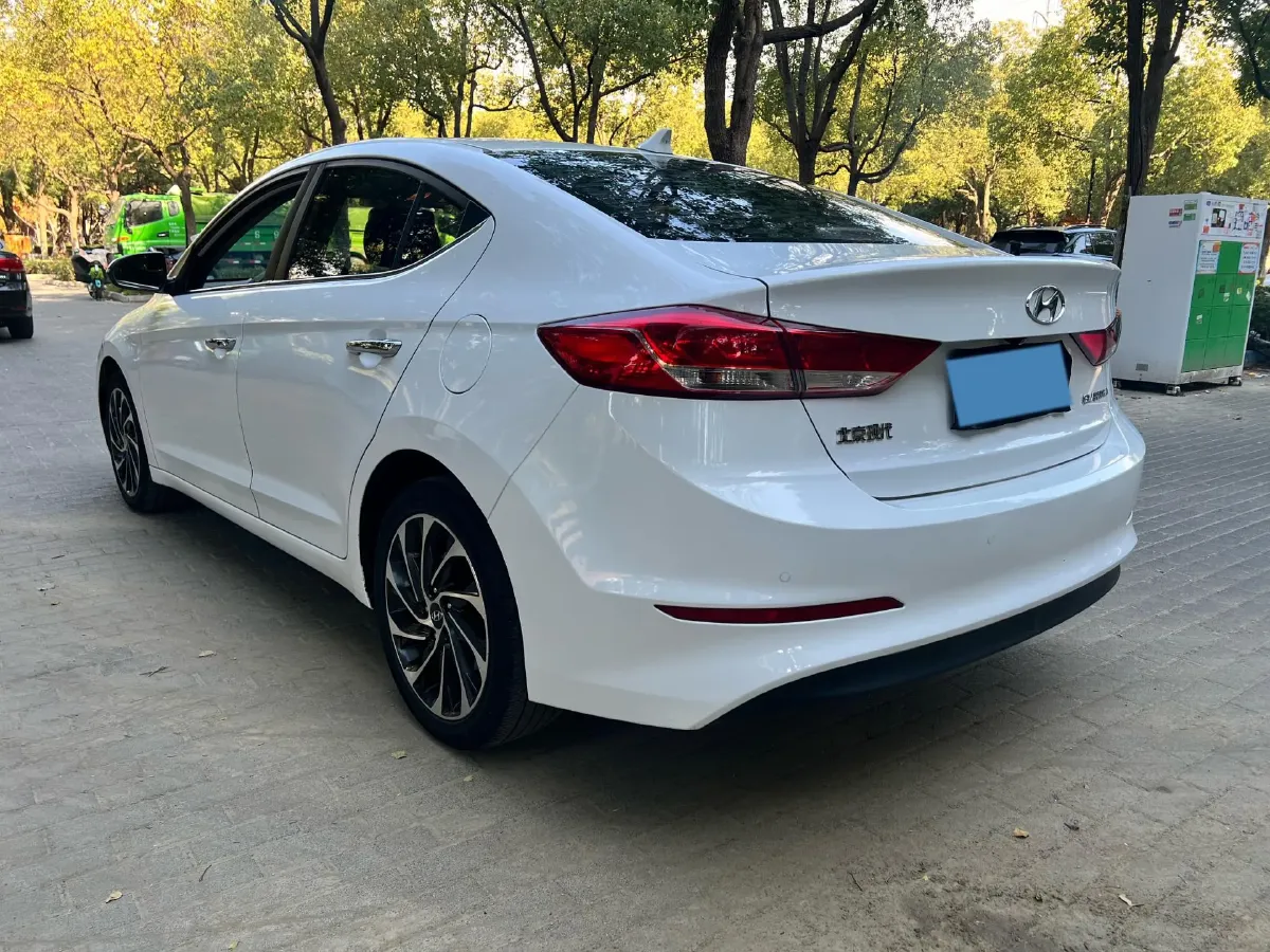 2019 Hyundai Elantra 1.5L 115HP L4 CVT,autocango,china used car exporter,china ev exporter,chinese used car exporter,chinese used ev exporter