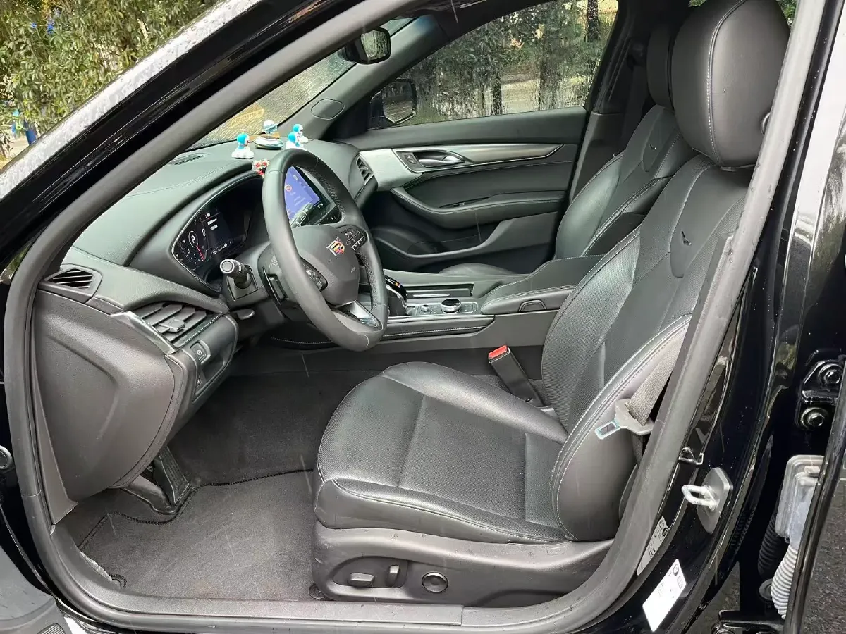 2023 Cadillac CT5 2.0T 237HP L4 10AT,autocango,china used car exporter,china ev exporter,chinese used car exporter,chinese used ev exporter