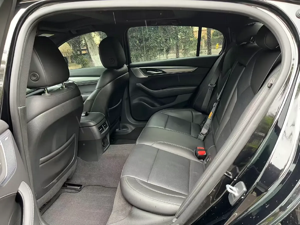 2023 Cadillac CT5 2.0T 237HP L4 10AT,autocango,china used car exporter,china ev exporter,chinese used car exporter,chinese used ev exporter