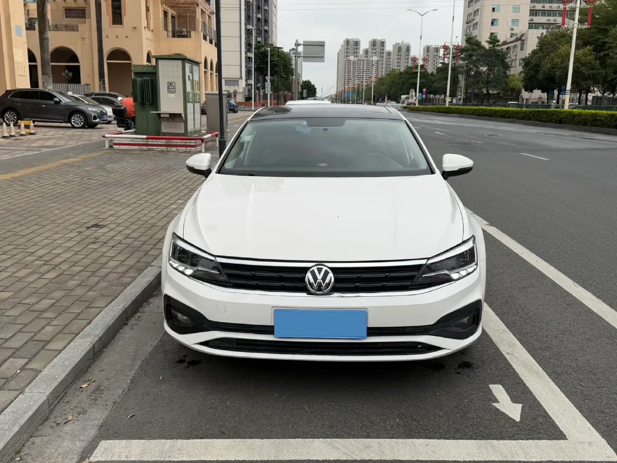 2019 Volkswagen T-Cross 1.4T 150HP L4 7DCT,autocango,china used car exporter,china ev exporter,chinese used car exporter,chinese used ev exporter