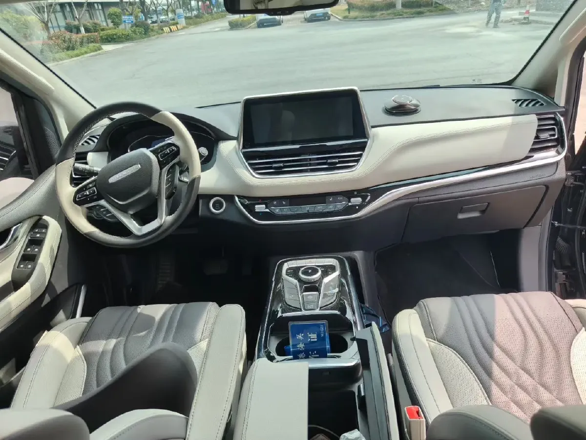 2021 MAXUS G20 2.0T 224HP L4 8AT,autocango,china used car exporter,china ev exporter,chinese used car exporter,chinese used ev exporter