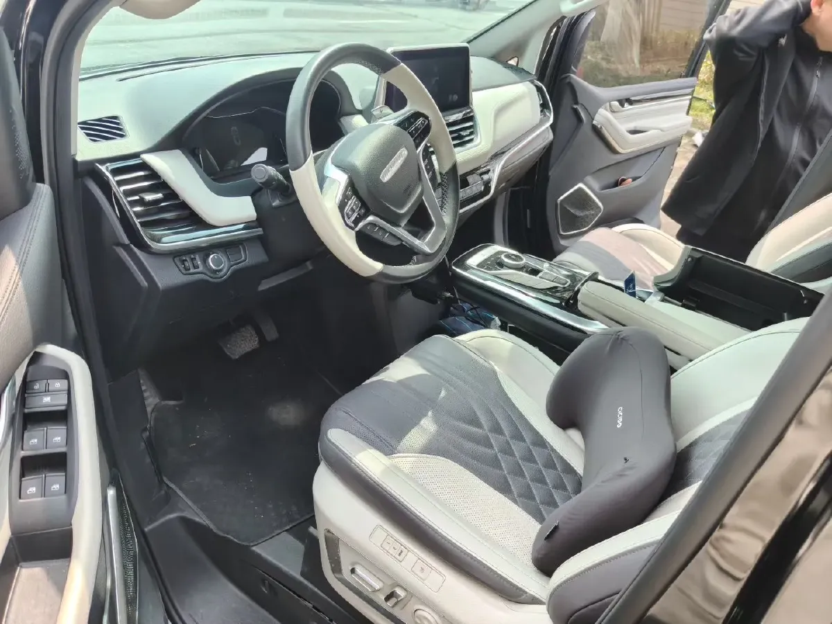 2021 MAXUS G20 2.0T 224HP L4 8AT,autocango,china used car exporter,china ev exporter,chinese used car exporter,chinese used ev exporter