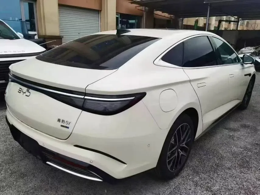 2025 BYD Seal07 DM-i 1.5L 101HP L4 E-CVT PHEV 17.6KWH,autocango,china used car exporter,china ev exporter,chinese used car exporter,chinese used ev exporter