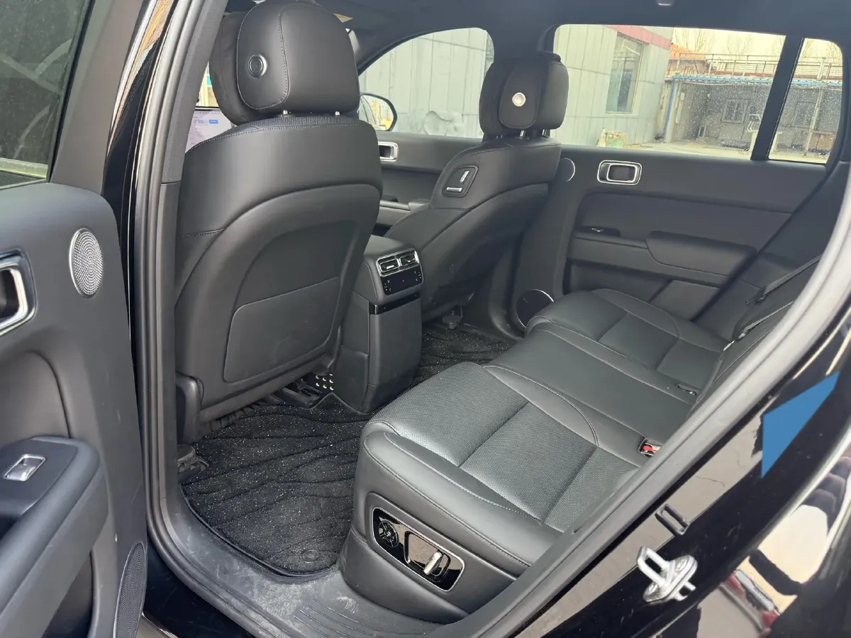 2024 Li L8 Range Extended 154HP REEV 52.3KWH,autocango,china used car exporter,china ev exporter,chinese used car exporter,chinese used ev exporter