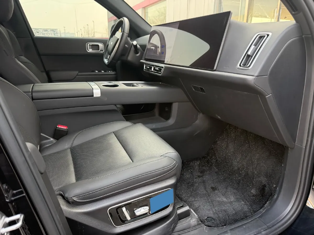 2024 Li L8 Range Extended 154HP REEV 52.3KWH,autocango,china used car exporter,china ev exporter,chinese used car exporter,chinese used ev exporter