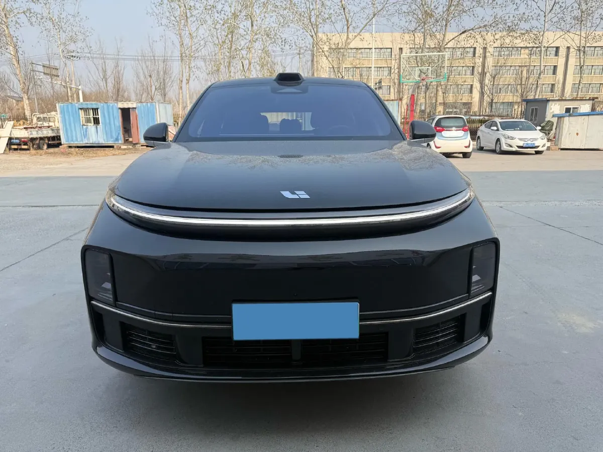 2024 Li L8 Range Extended 154HP REEV 52.3KWH,autocango,china used car exporter,china ev exporter,chinese used car exporter,chinese used ev exporter