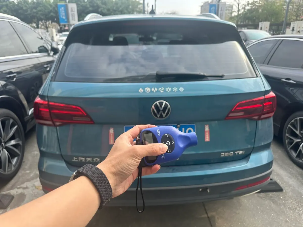 2021 Volkswagen Tharu 1.4T 150HP L4 7DCT,autocango,china used car exporter,china ev exporter,chinese used car exporter,chinese used ev exporter