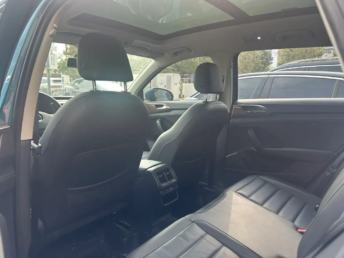 2021 Volkswagen Tharu 1.4T 150HP L4 7DCT,autocango,china used car exporter,china ev exporter,chinese used car exporter,chinese used ev exporter