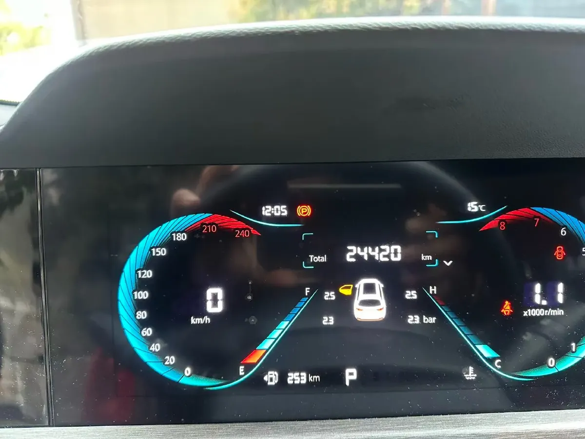 2021 ChangAn CS35 Plus 1.4T 160HP L4 7DCT,autocango,china used car exporter,china ev exporter,chinese used car exporter,chinese used ev exporter