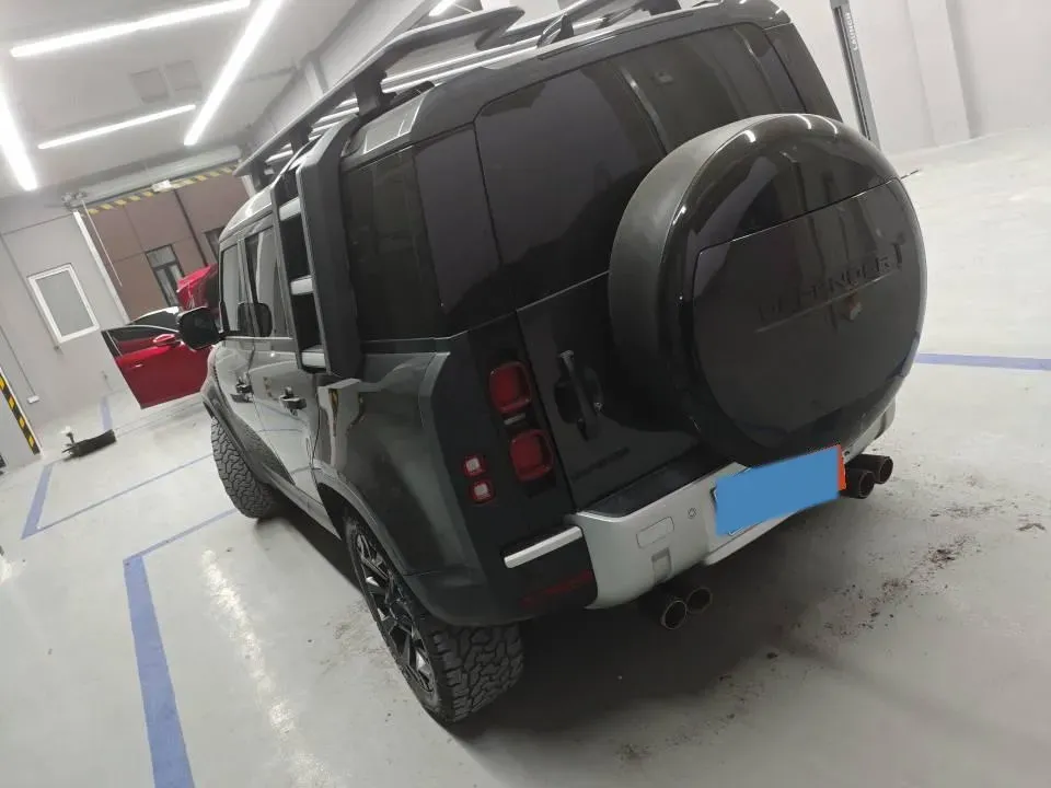 2023 Land Rover Defender 3.0T 400HP L6 8AT,autocango,china used car exporter,china ev exporter,chinese used car exporter,chinese used ev exporter