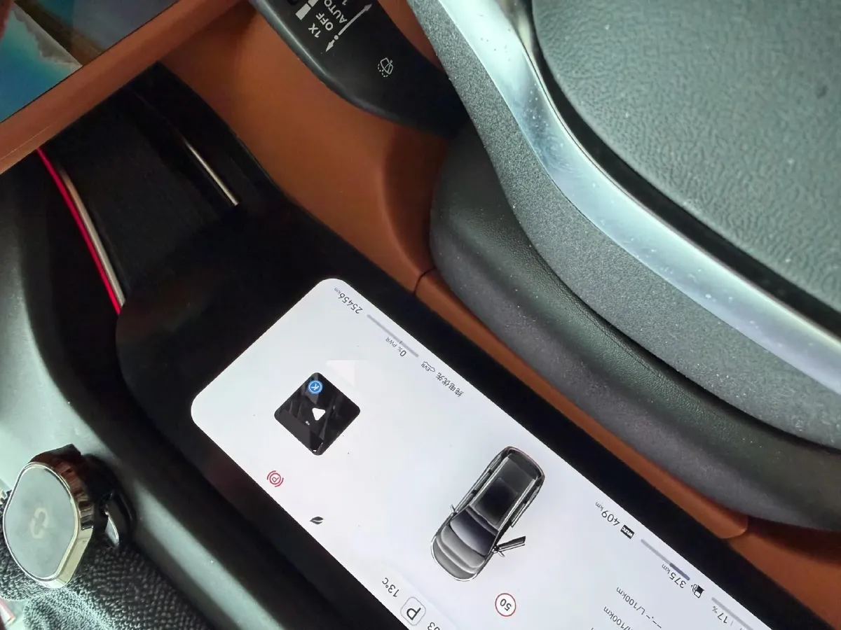 2024 AITO AITO M7 1.5T 152HP L4 REEV 42KWH,autocango,china used car exporter,china ev exporter,chinese used car exporter,chinese used ev exporter