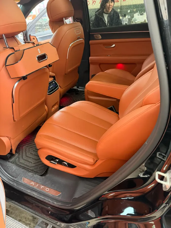 2024 AITO AITO M7 1.5T 152HP L4 REEV 42KWH,autocango,china used car exporter,china ev exporter,chinese used car exporter,chinese used ev exporter