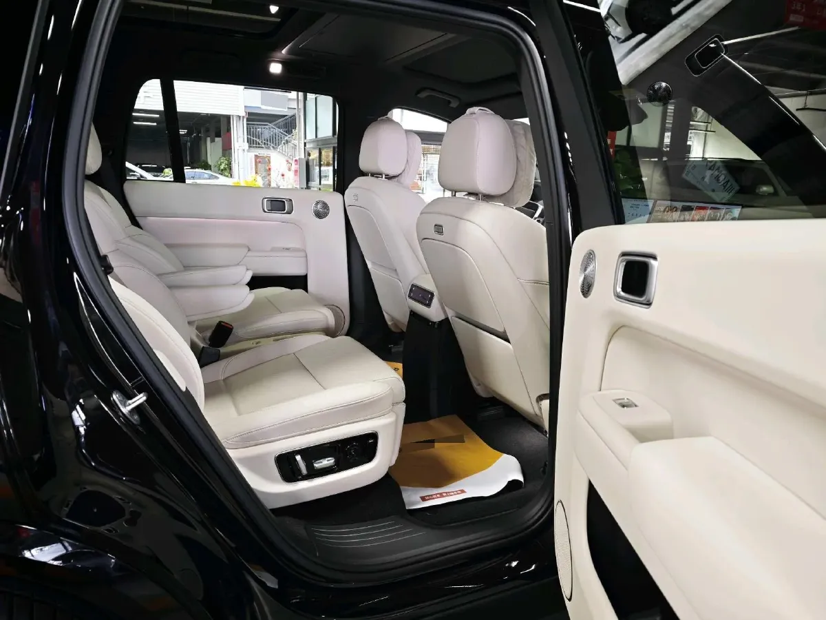 2025 Li L9 Range Extended 154HP REEV,autocango,china used car exporter,china ev exporter,chinese used car exporter,chinese used ev exporter