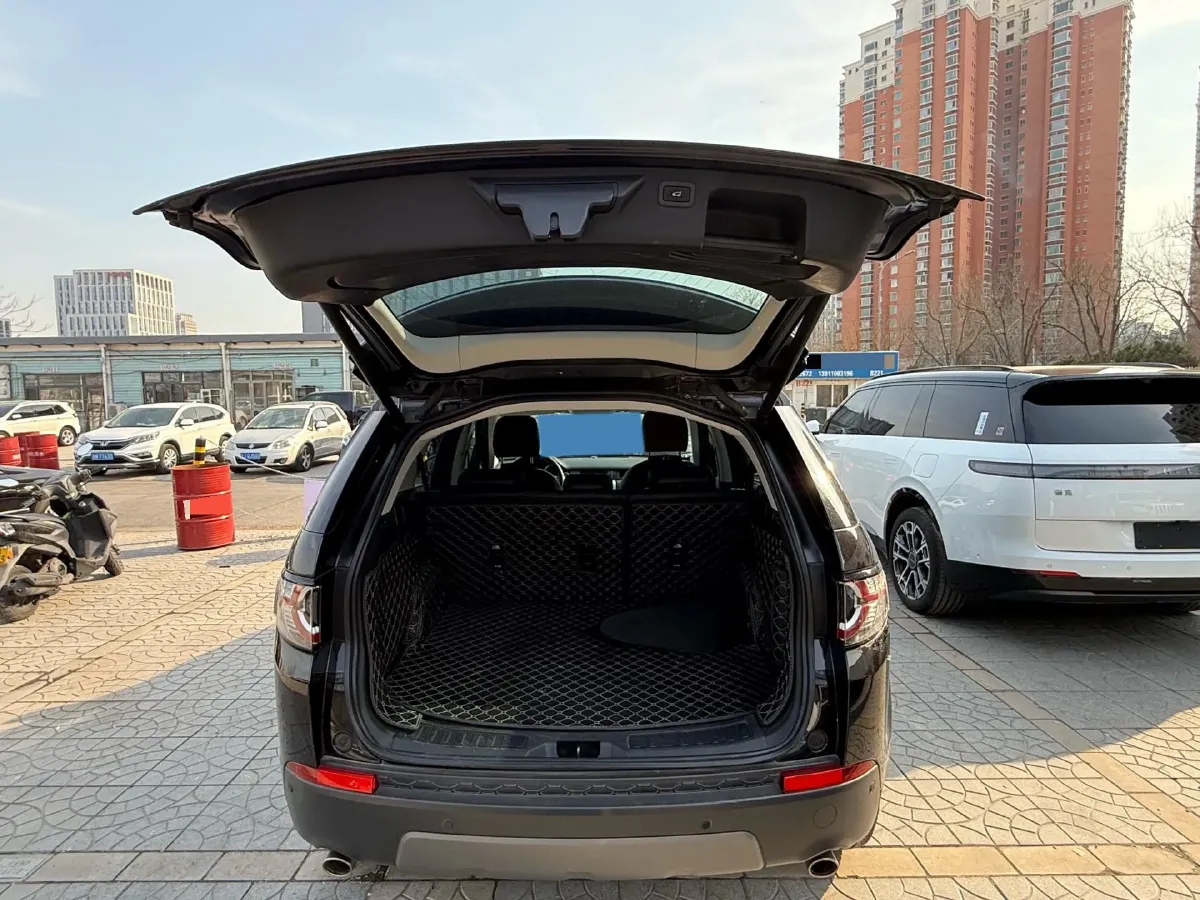 2019 Land Rover Discovery Sport 2.0T 241HP L4 9AT,autocango,china used car exporter,china ev exporter,chinese used car exporter,chinese used ev exporter