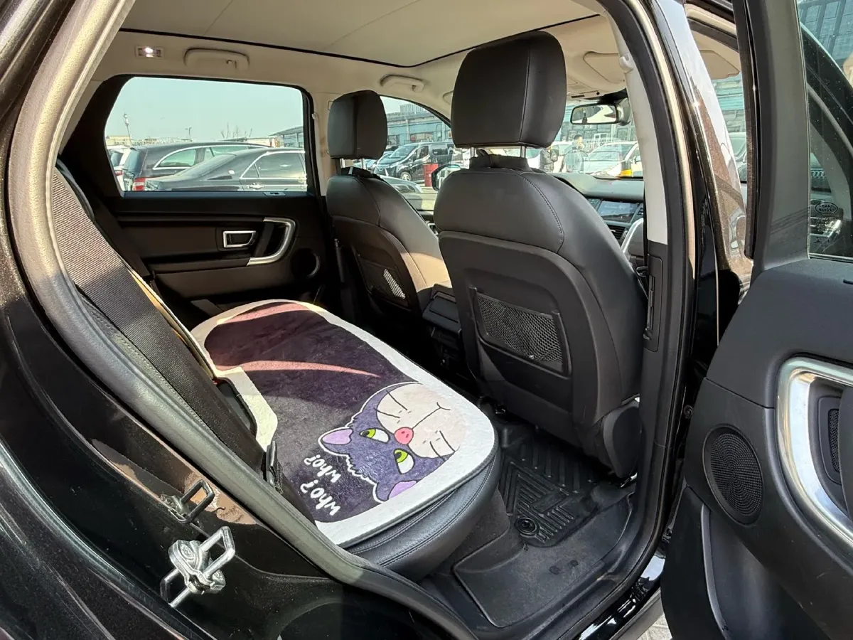 2019 Land Rover Discovery Sport 2.0T 241HP L4 9AT,autocango,china used car exporter,china ev exporter,chinese used car exporter,chinese used ev exporter