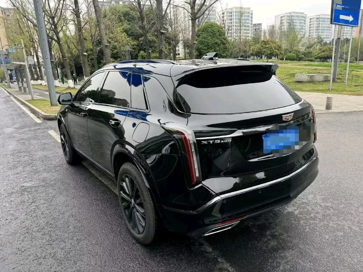 2025 Cadillac XT5 2.0T 237HP L4 9AT,autocango,china used car exporter,china ev exporter,chinese used car exporter,chinese used ev exporter