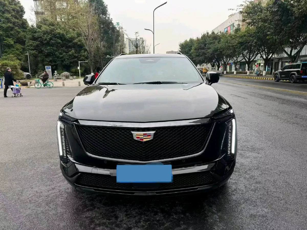 2025 Cadillac XT5 2.0T 237HP L4 9AT,autocango,china used car exporter,china ev exporter,chinese used car exporter,chinese used ev exporter
