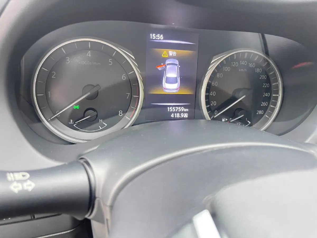 2018 Jeep Grand Commander 2.0T 265HP L4 9AT,autocango,china used car exporter,china ev exporter,chinese used car exporter,chinese used ev exporter